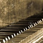 Un vecchio pianoforte riprende a suonare